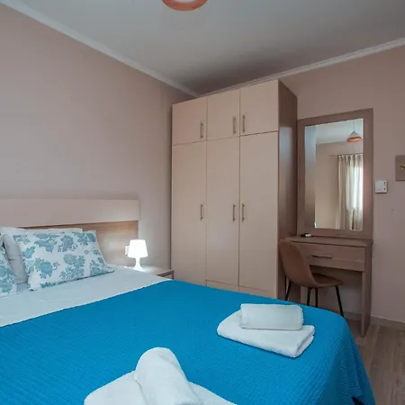 Apartment House Christina Vourvourou