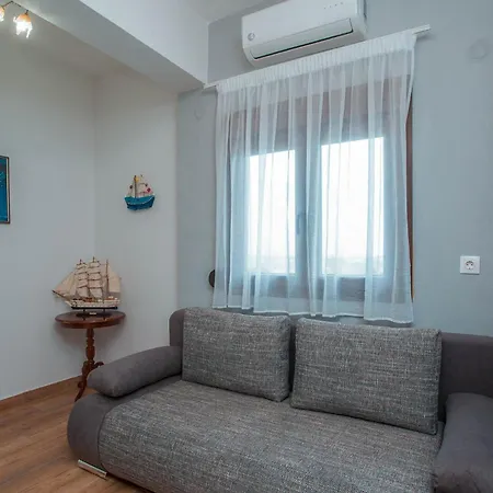 House Christina Appartement *